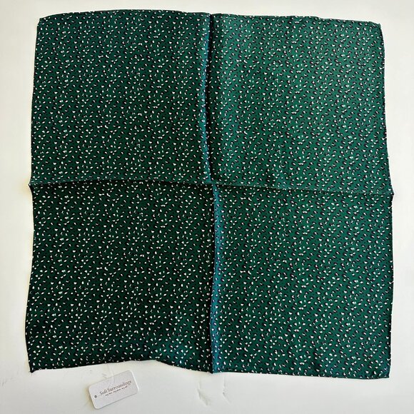 NWT Soft Surroundings Sylvia Silk Square Scarf - Picture 2 of 3